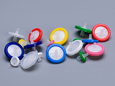 聚丙烯外殼帶有顏色環(huán)，以區(qū)別不同材質(zhì)過濾器